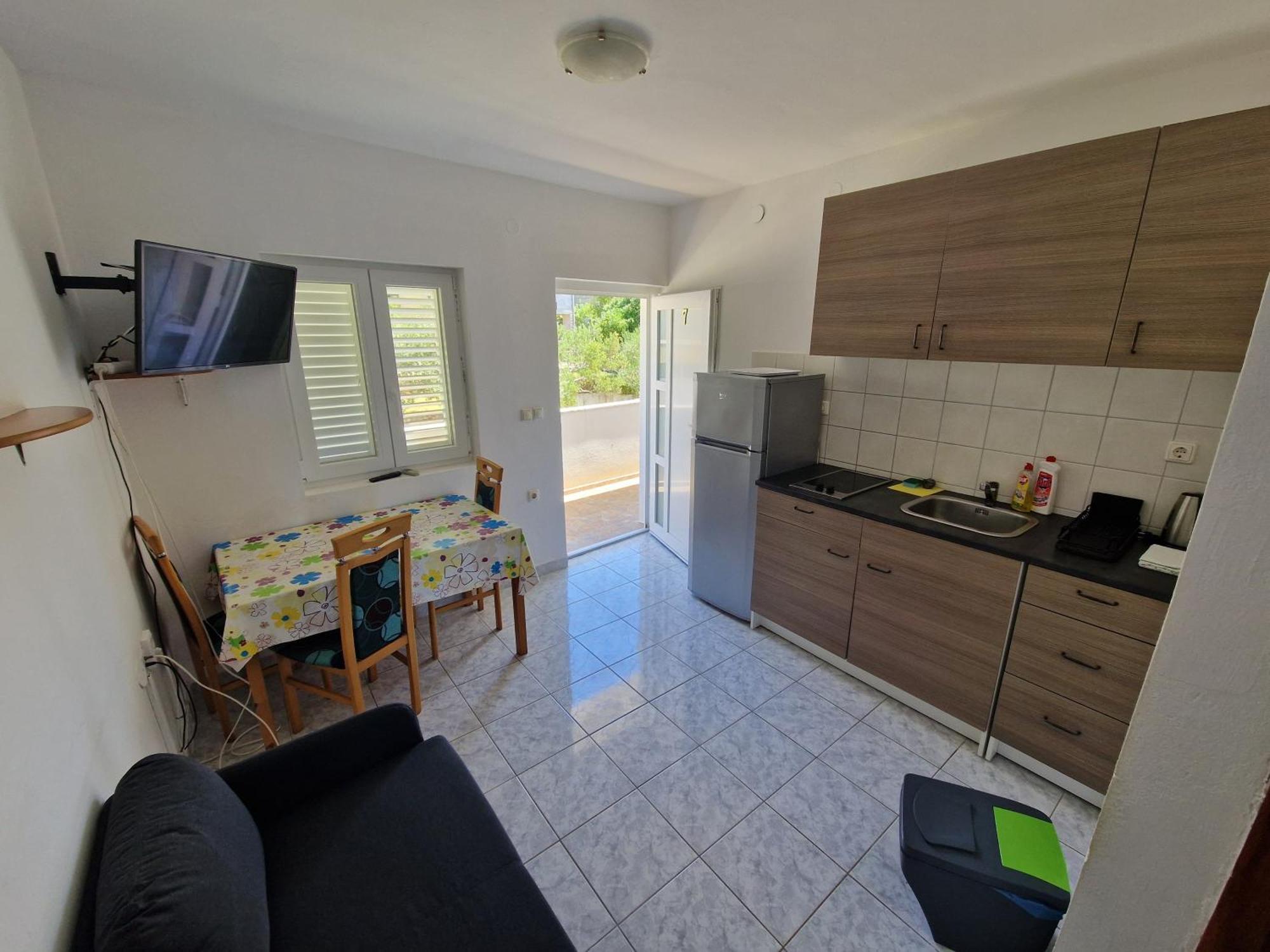 Mate Apartment